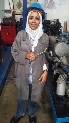 41729557_2234394796792234_1209584398257618944_n